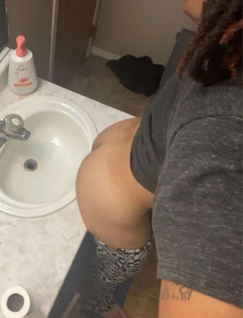 18m looking to get my ass wrecked