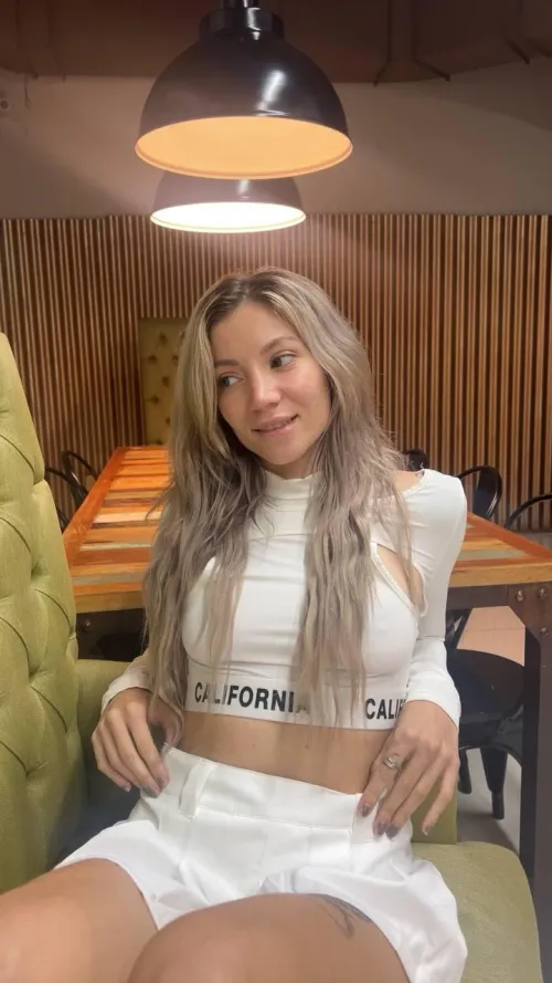 20 [F4M] who’s not scared to make this messy rn?