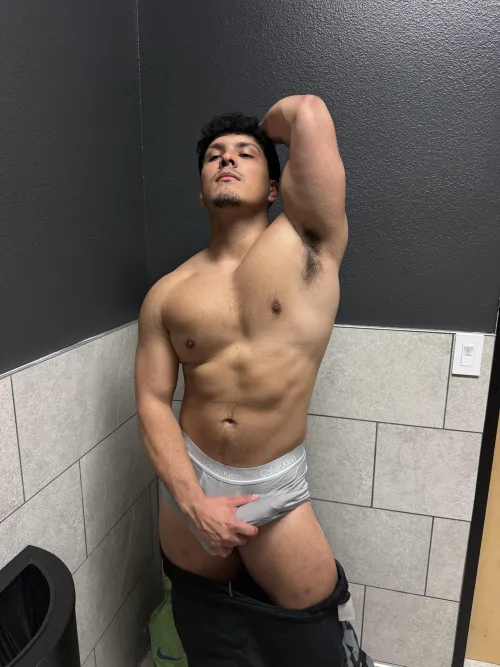 (22) first post here