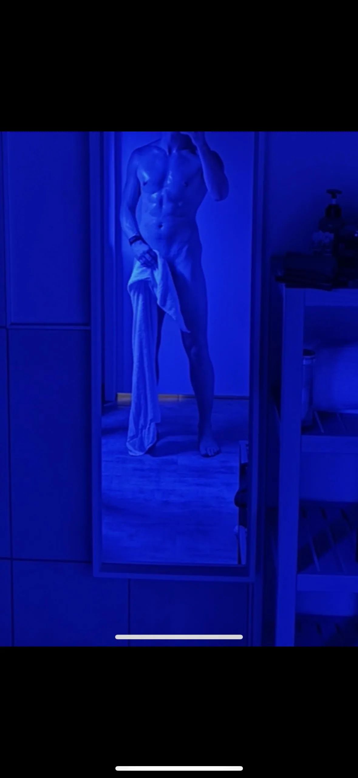 27yo M4F 6’3 200lbs