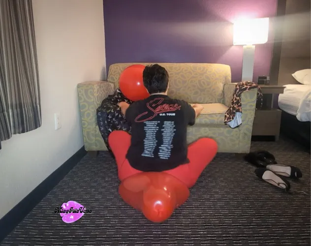 Guess what I sat on today🎈