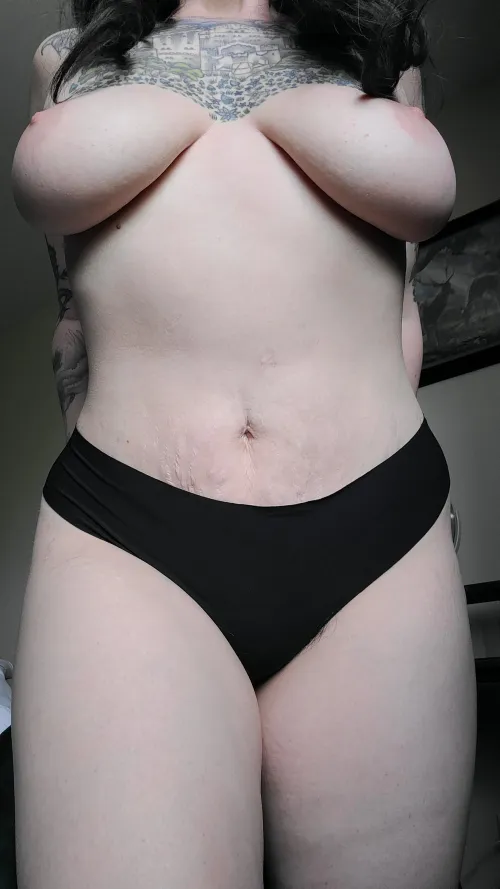 I'm a sucker for nipple play