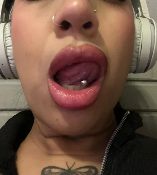 This baby can please u hard with her mouth🥵 check below for more