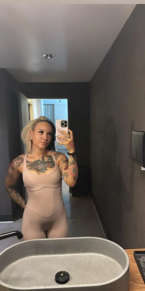 Your sporty and fun girlfriend! Weekly and monthly rates available