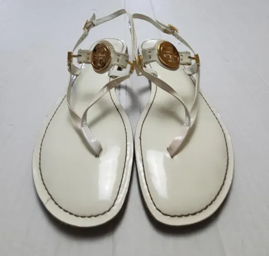 Does anyone know this style name?