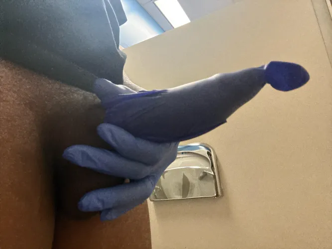 Going to bust in this latex glove at work feels so good wish a nurse could help me