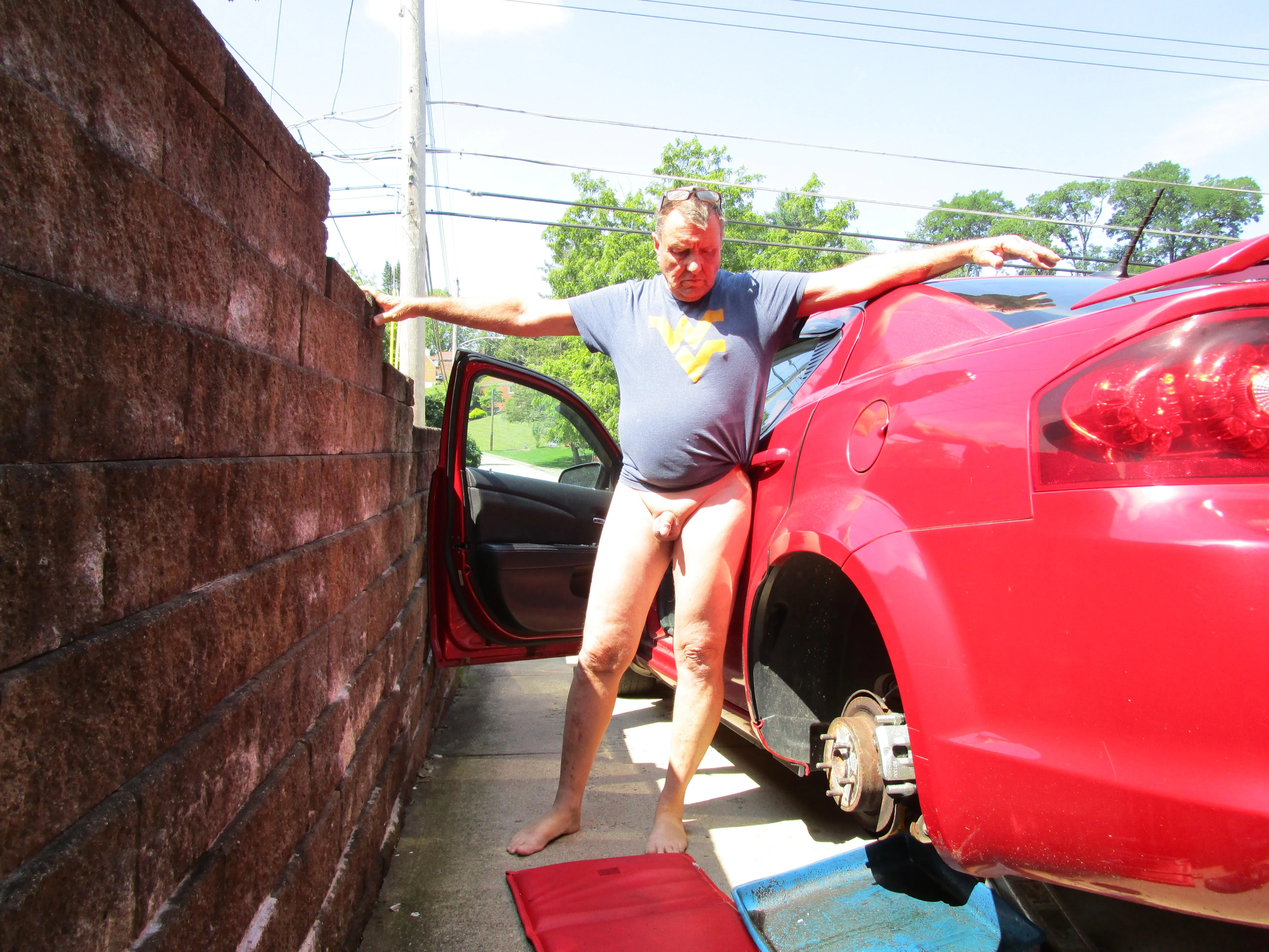 I love my tiny penis ! And adore others MMMM