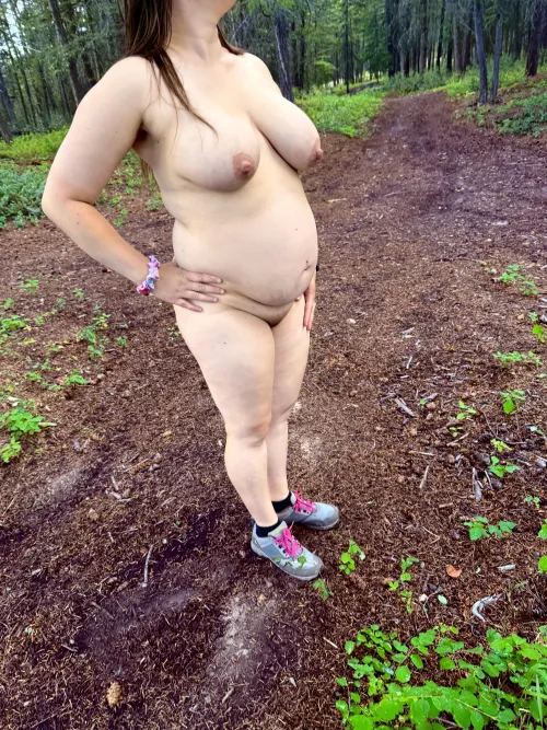 I really stand out in the forest 🌲⛄️🌲