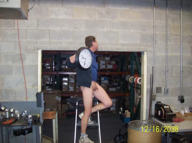 love to work pants-less in Pgh Pa