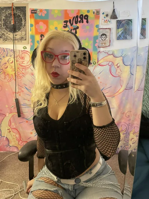 Some girls giggle I hiss and smile 😉