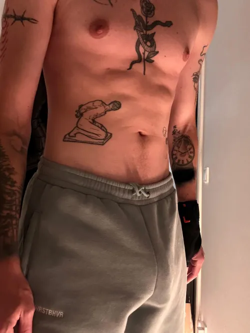 this bulge again makes clear why you should be locked.