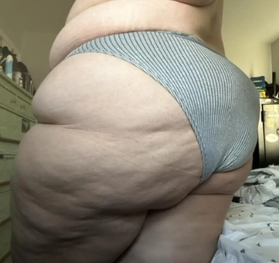 Your favorite ass on Reddit 😏😘