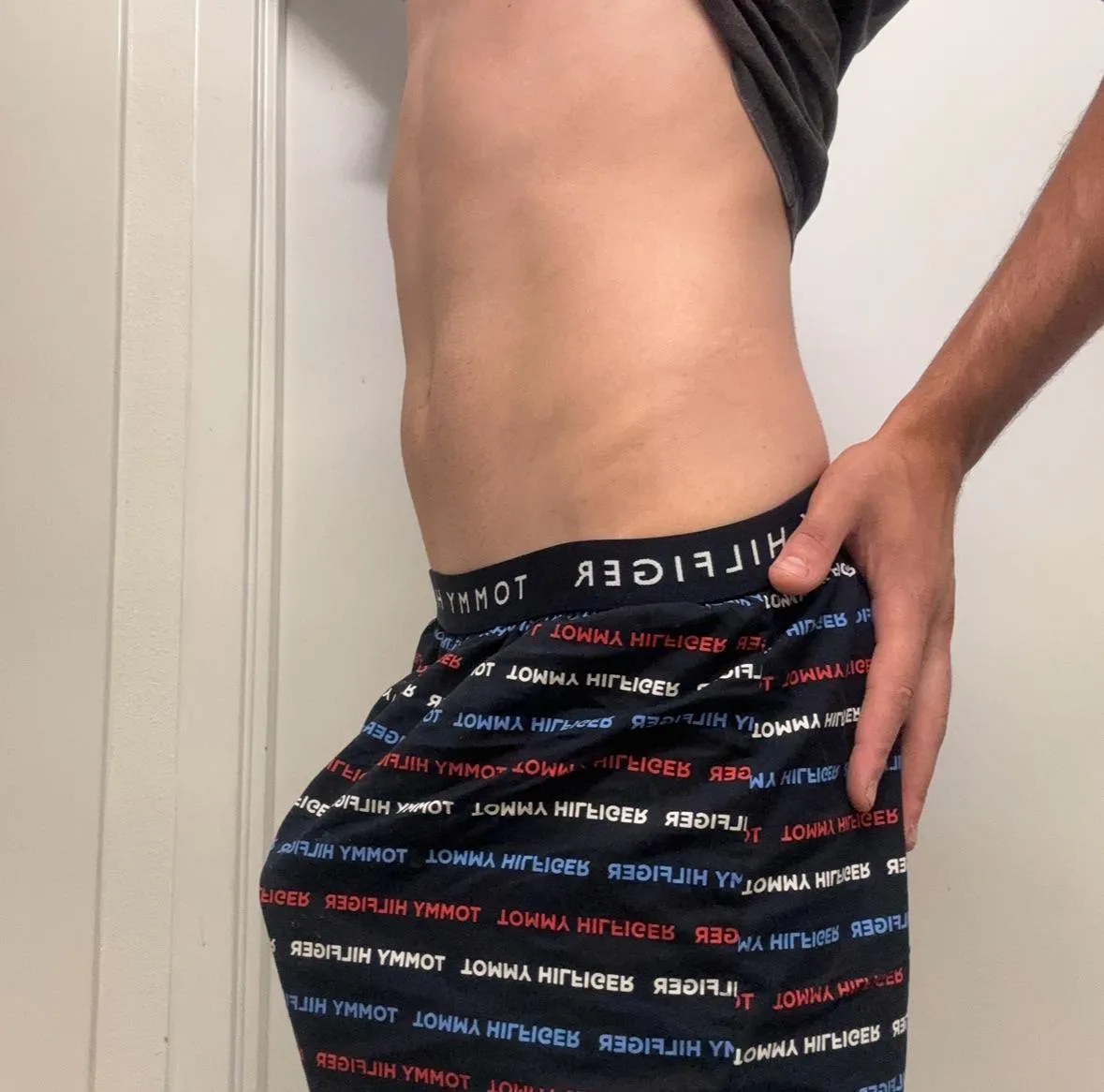 (19) these undies smell don’t u want a taste?