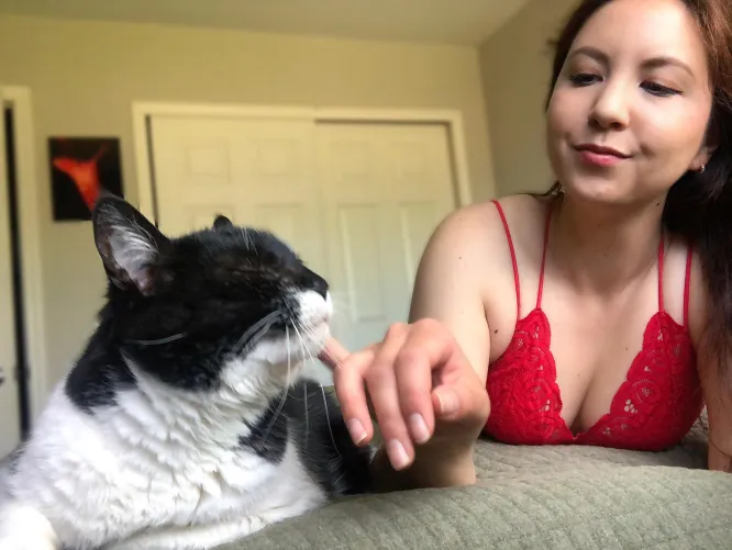 happy caturday ❤️ you can say it, he’s cuter than me, he knows