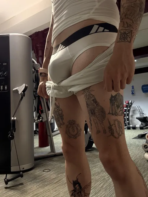 How am I meant to hide this? Lol