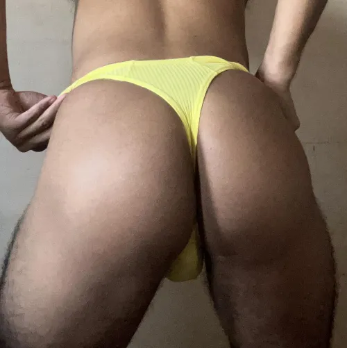 Slowly working on my glutes. Any tips or maybe you can touch it too? 👀