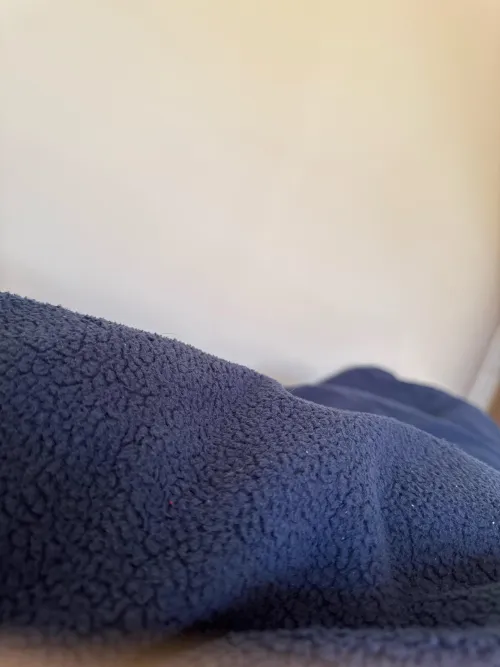 20 M UK any hot bods and cocks able to help distract me? Life's shit rn and I just wanna forget, UK pref but don't mind (face and cock is sexy) I might send idk. Snap: sky46789