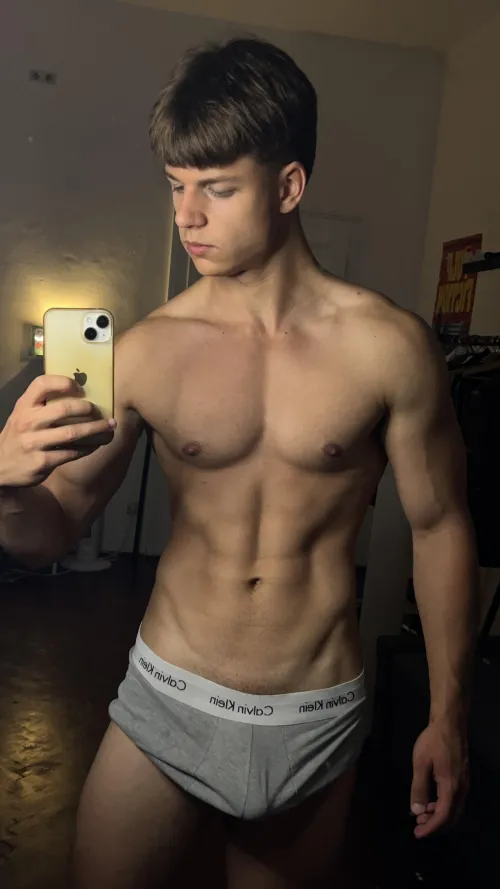 (20)Who wanna take my undies off?