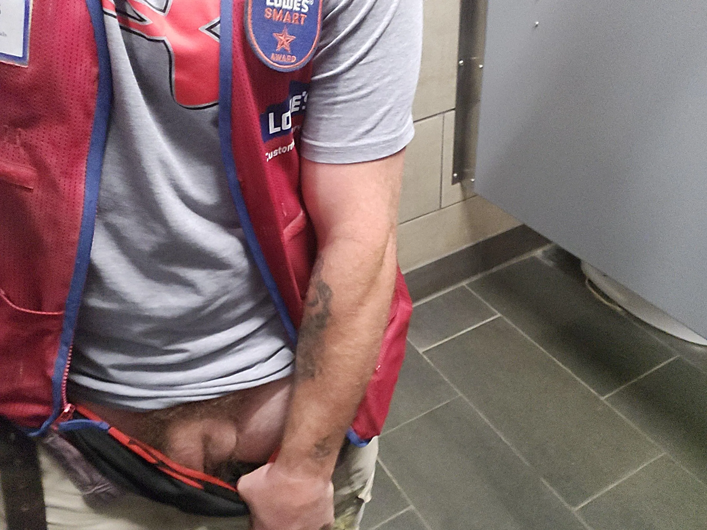 31 m Come help me with inventory this morning. (Oc)