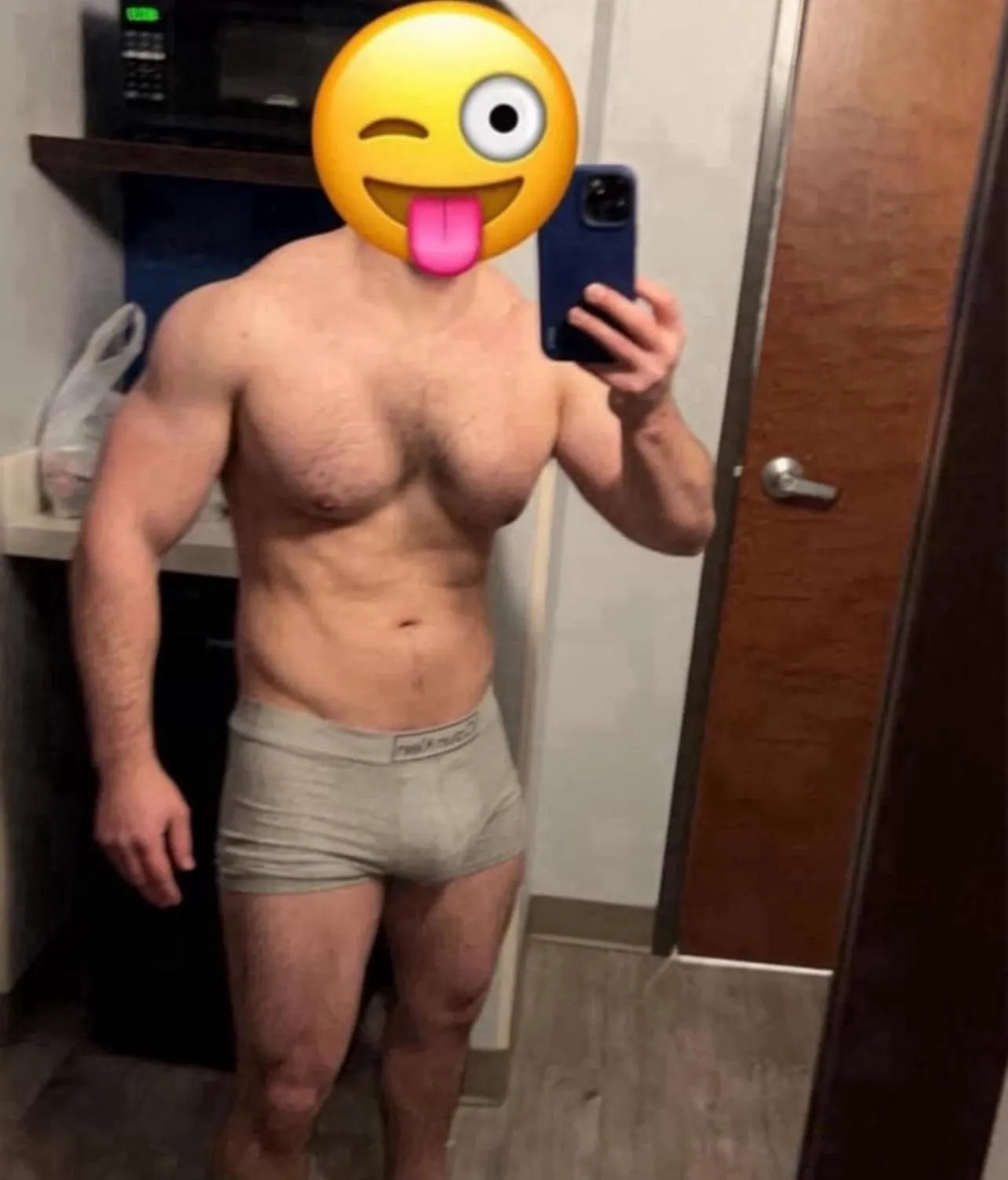 34M [R4R] Augusta, looking for F or straight couple