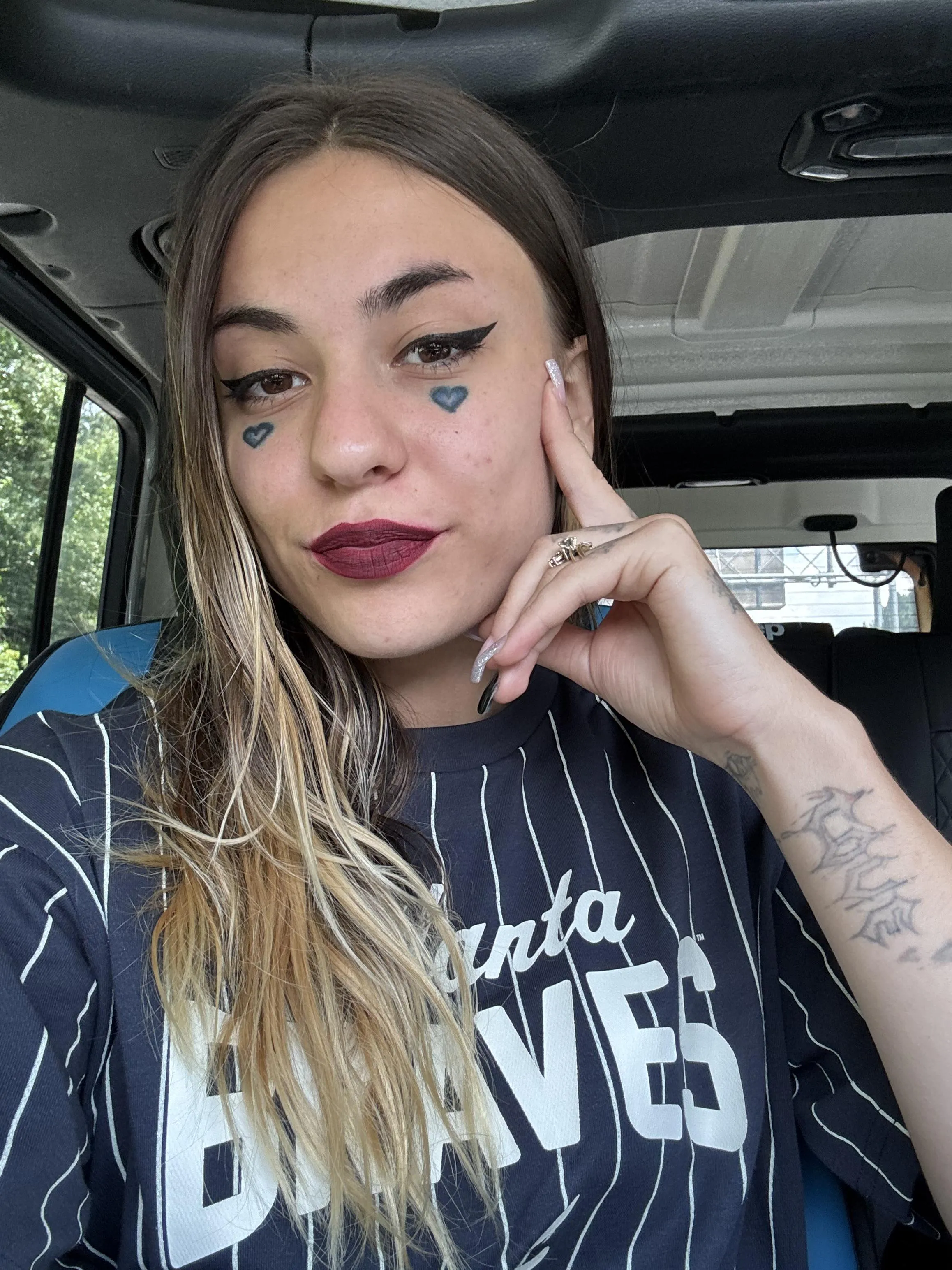 dirty cuckold(or feet) fantasies that I can make happen for you??? Starting rate $5 per 3 minutes😉☺️