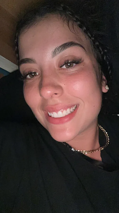 I think I’m gonna stick to bare lips always starting now.. would u agree?