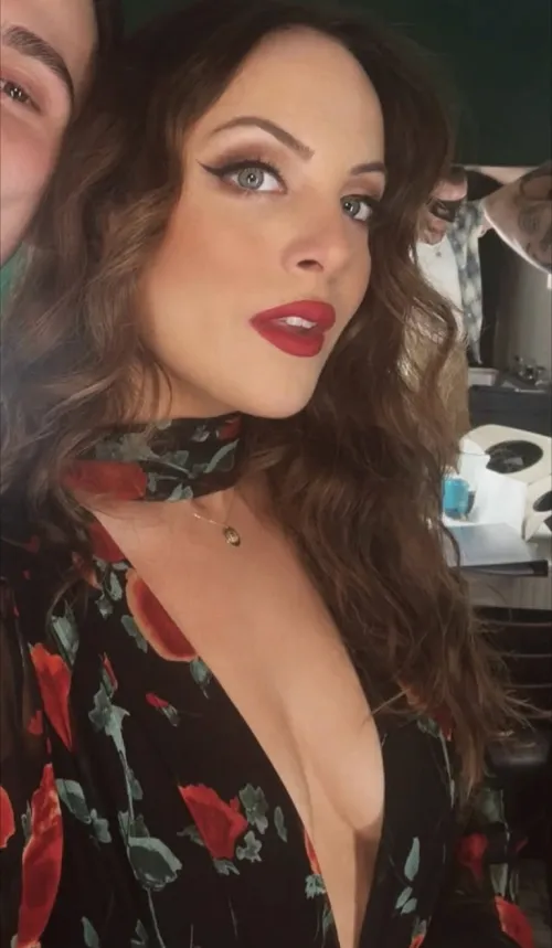 Liz Gillies