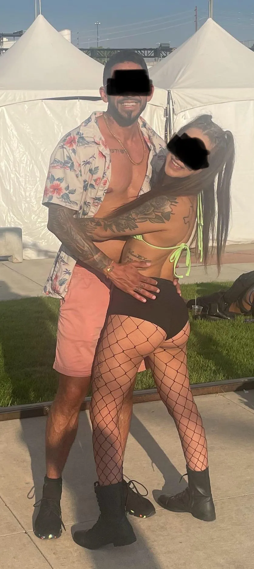 Looking for a cake for my man In person preferred but online is okay too!