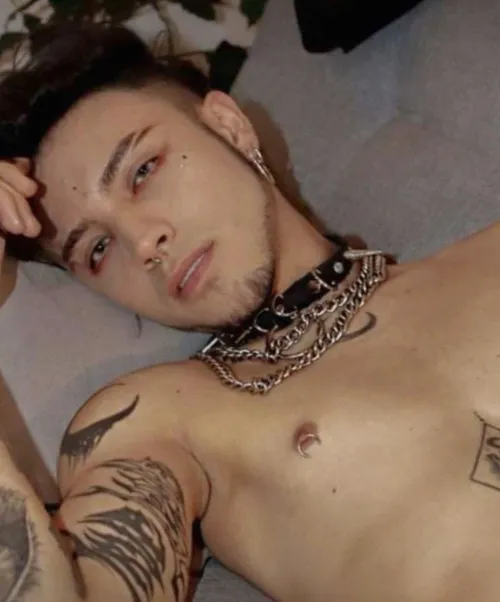 Would you match my vibe or try to handle me? 😉