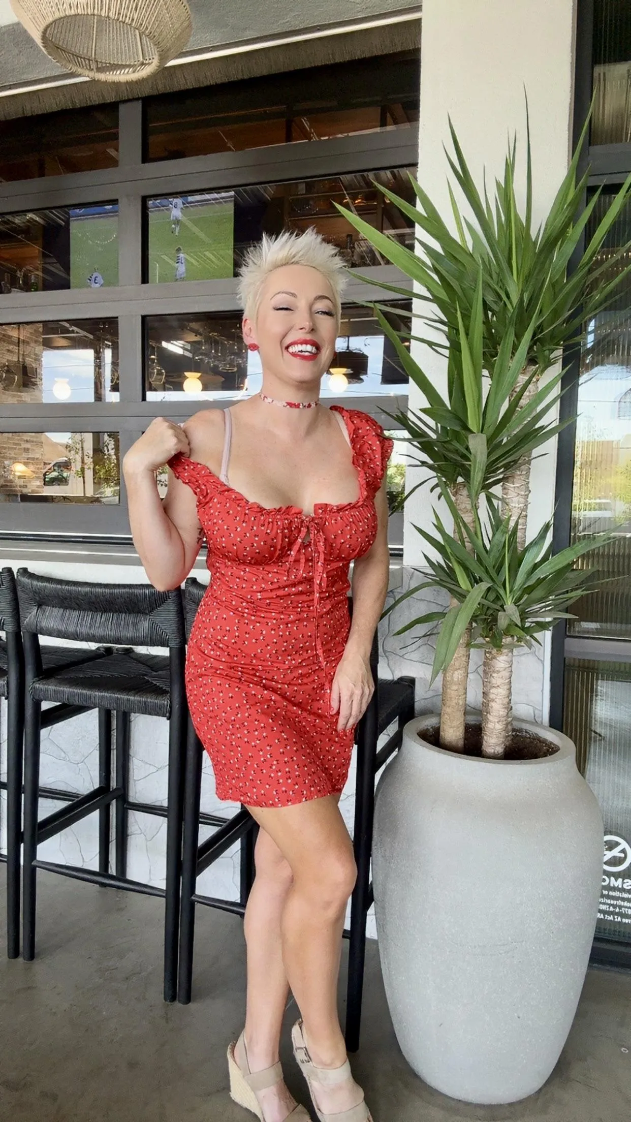 Always looking for MR RIGHT (now)