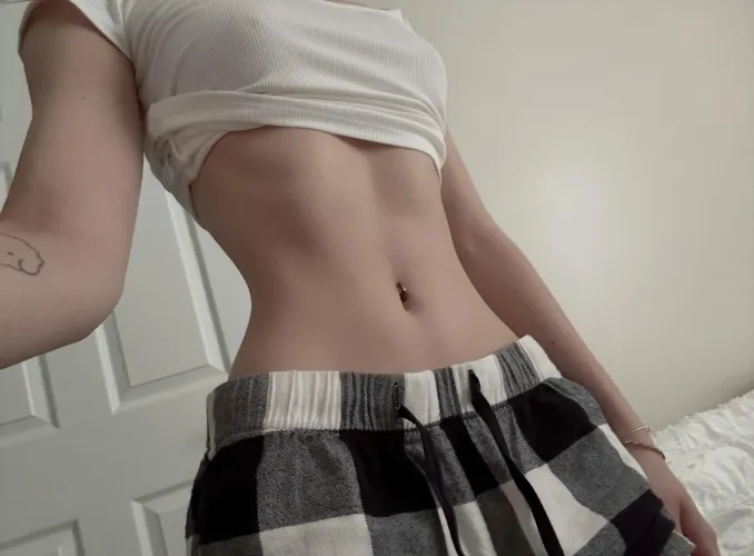 Do you guys like my stomach? F19