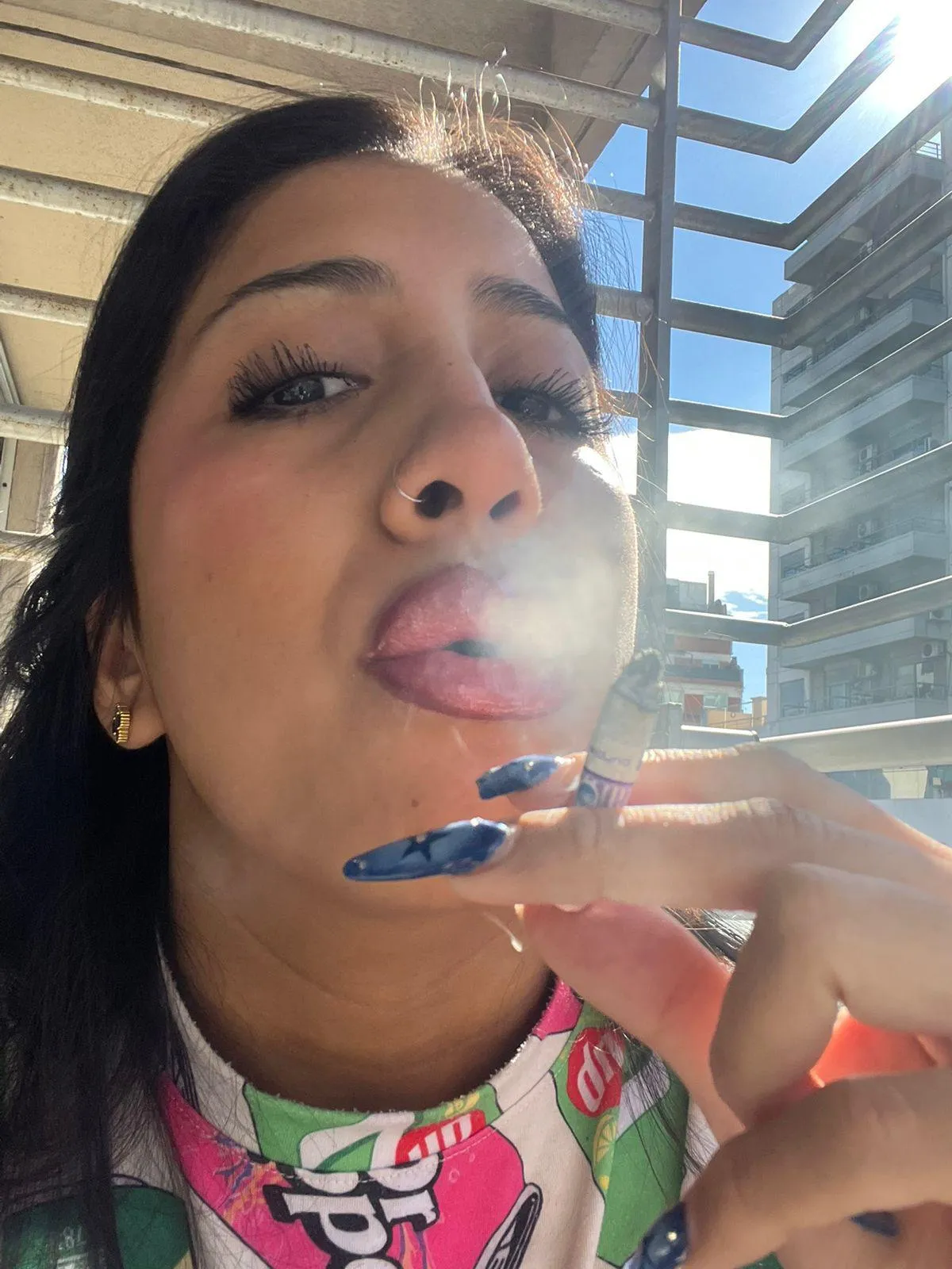 Fuck me while i smoke 🥵