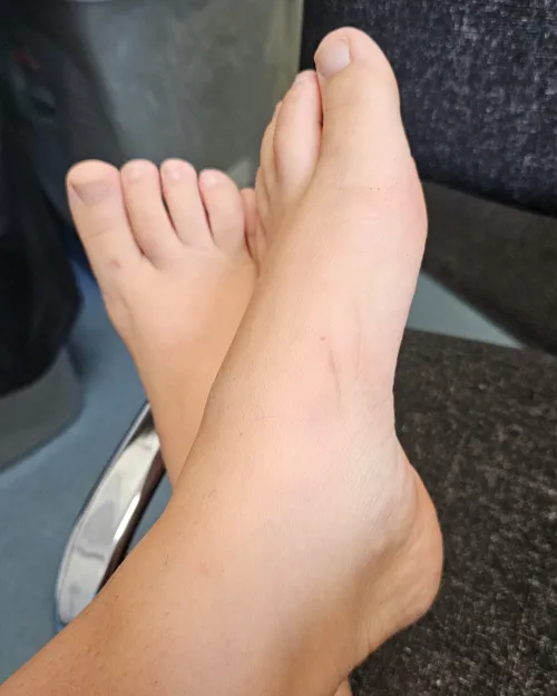 My feet be getting wrinkles, what's that about 🤔