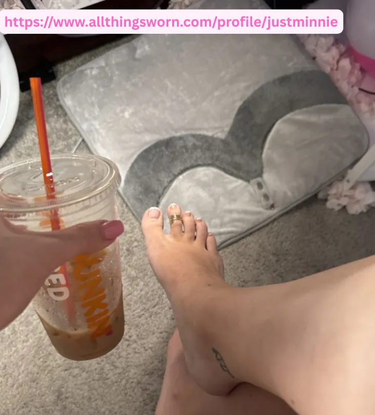 Perfect feet with perfect coffee