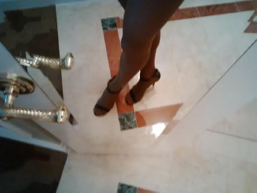 tgirl for stocky or hung muscular bulls