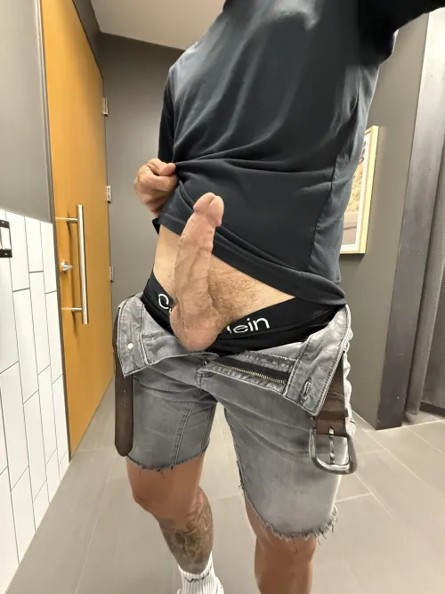 Buckle ✅ Boner ✅