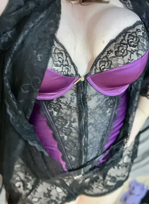 Felt like wearing purple for a change 💋💋