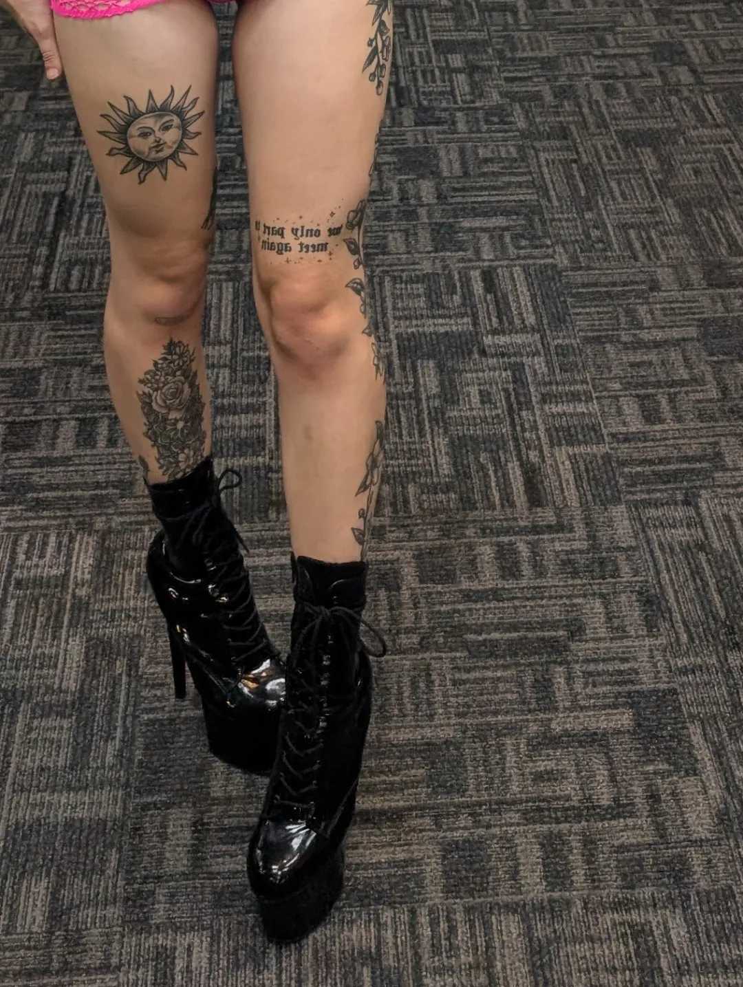 I love these black boots 🤩