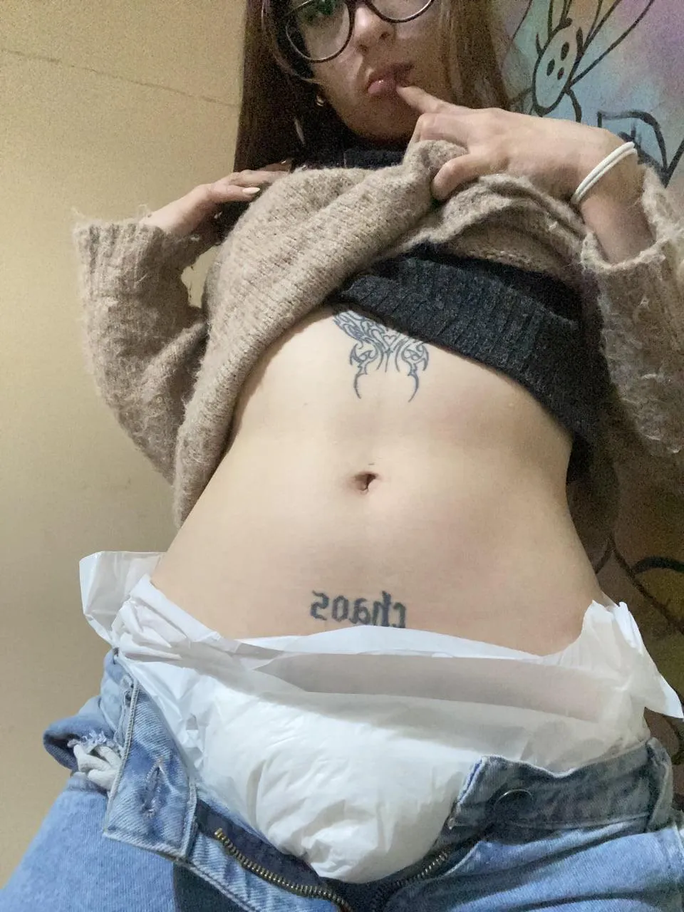 It feels so comfty to wear my diapers to the office