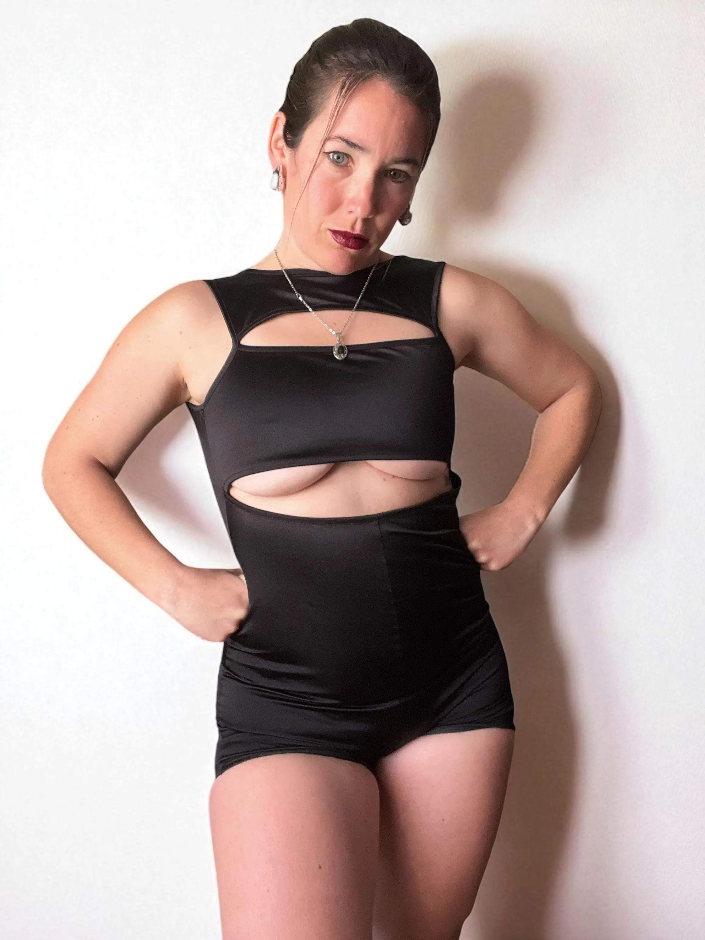 Mommy's already dressed for a live session. Don't be afraid, pup. Come on.