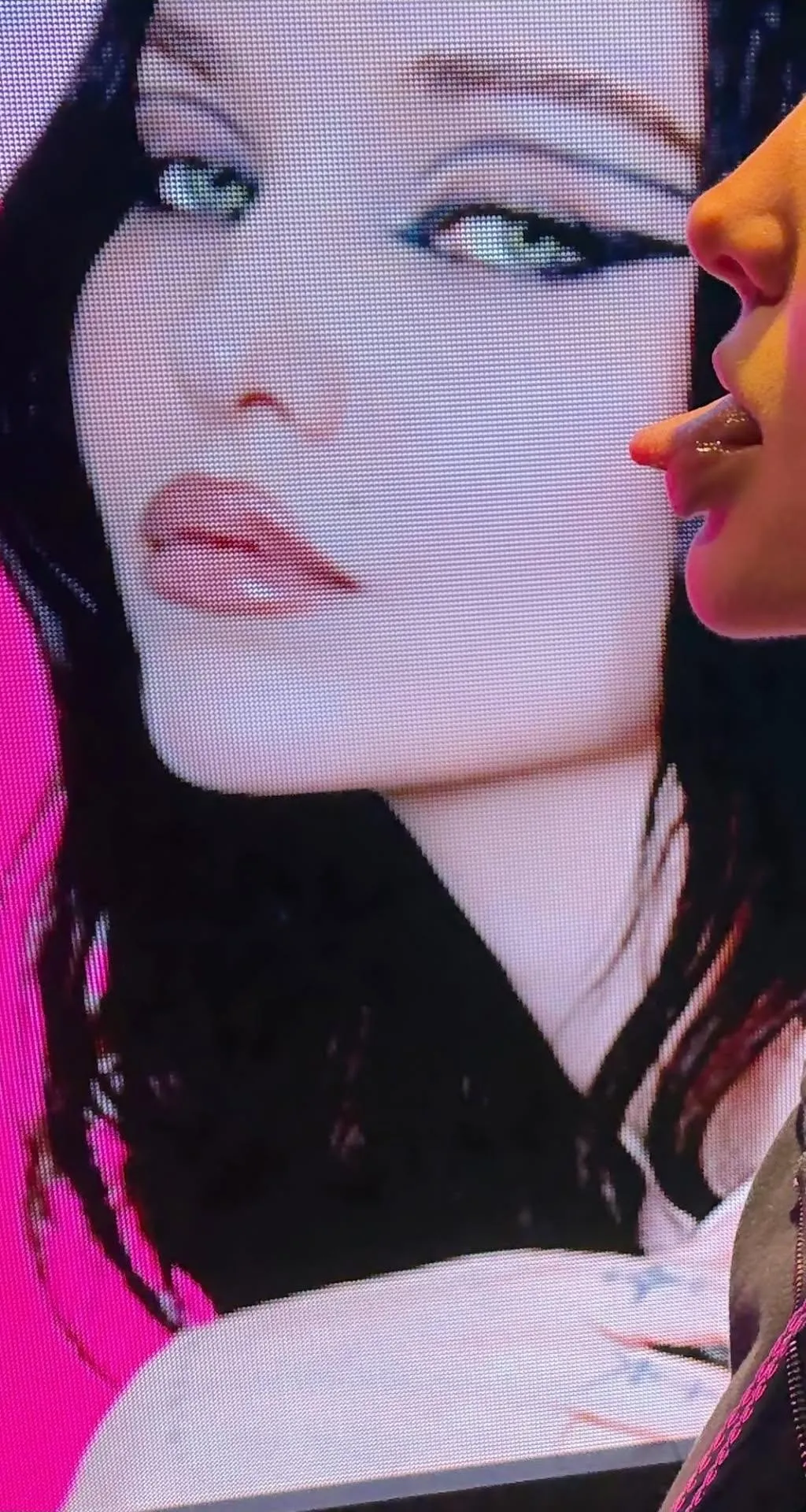 Want that tongue 🤤