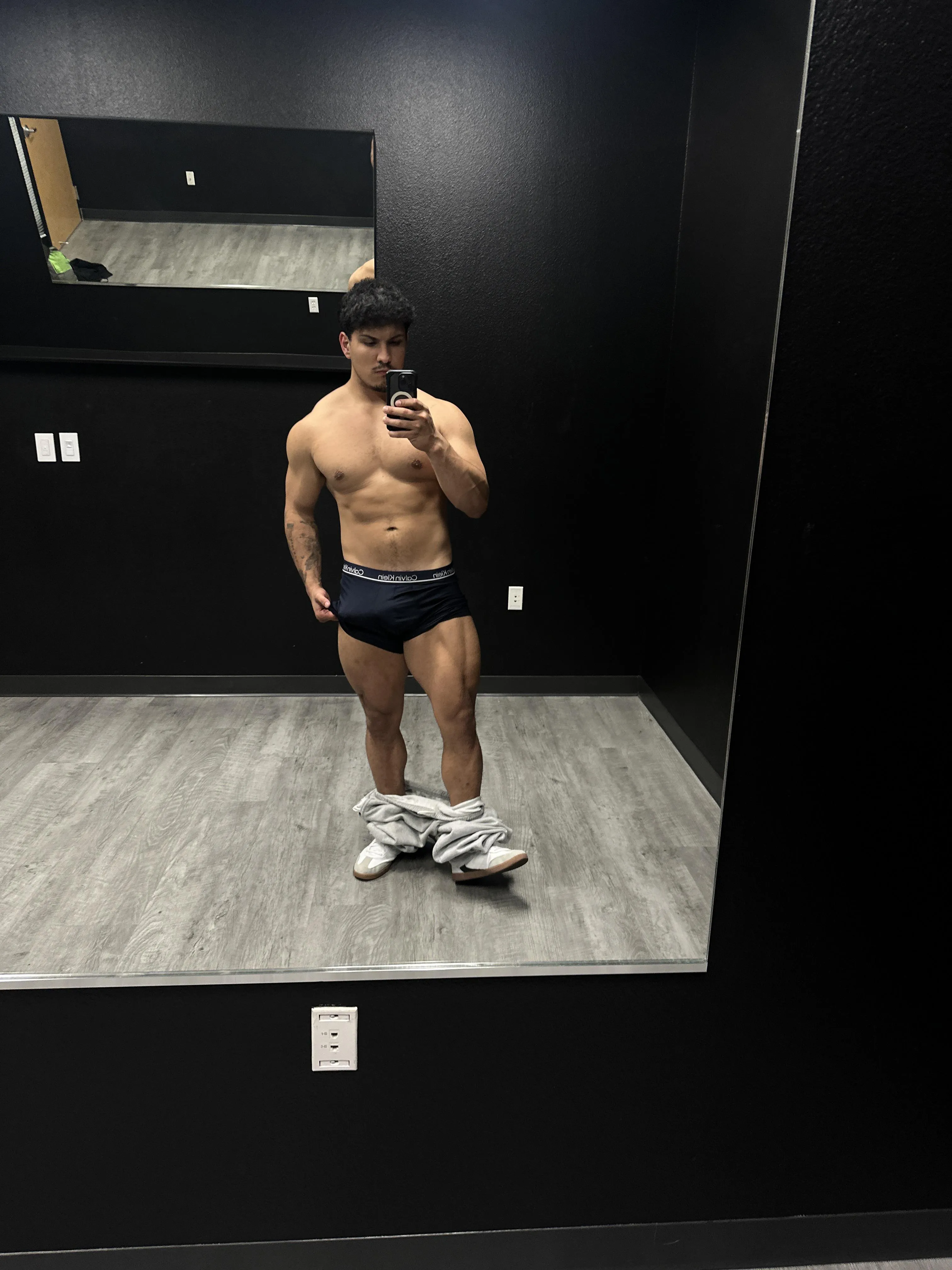 22 dark blue Calvin’s?