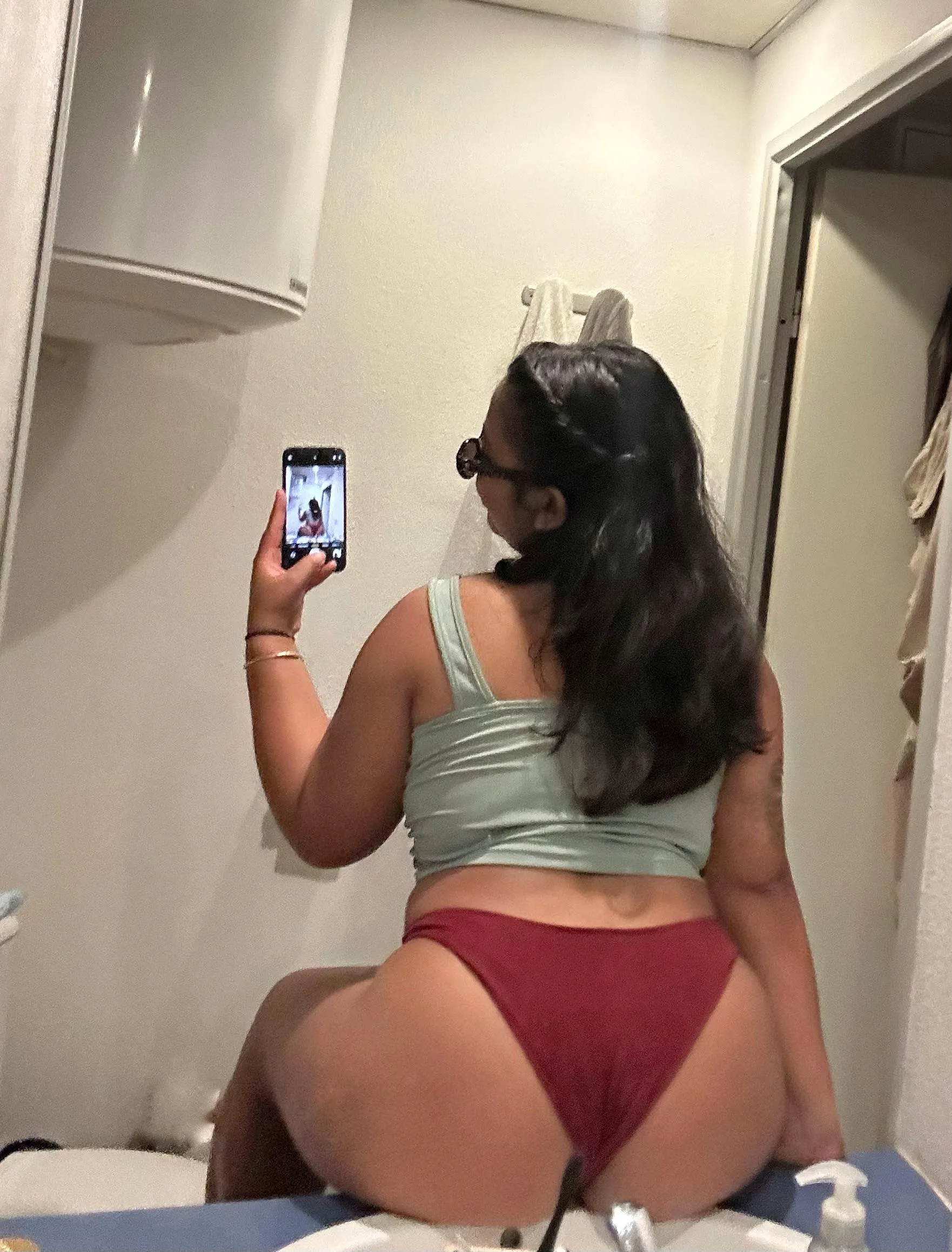 Just your daily reminder that i exist… and i’m trouble 😉