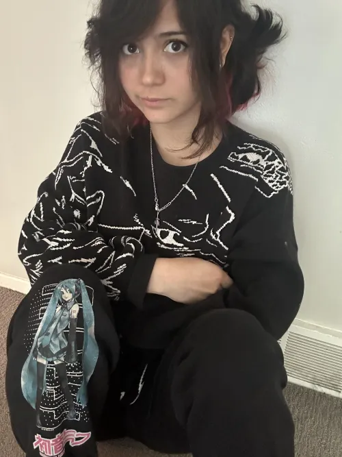 anyone like miku? :D