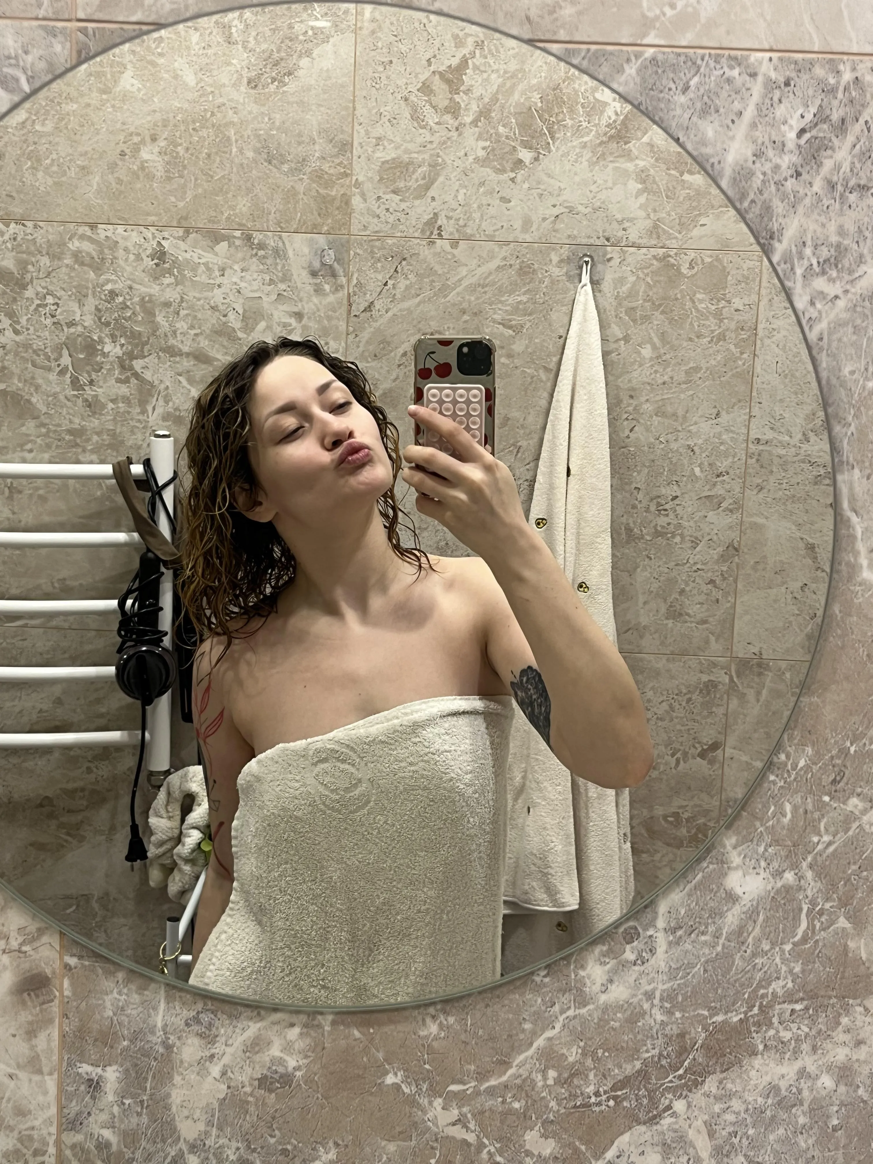 Fresh and yummy after shower ^^