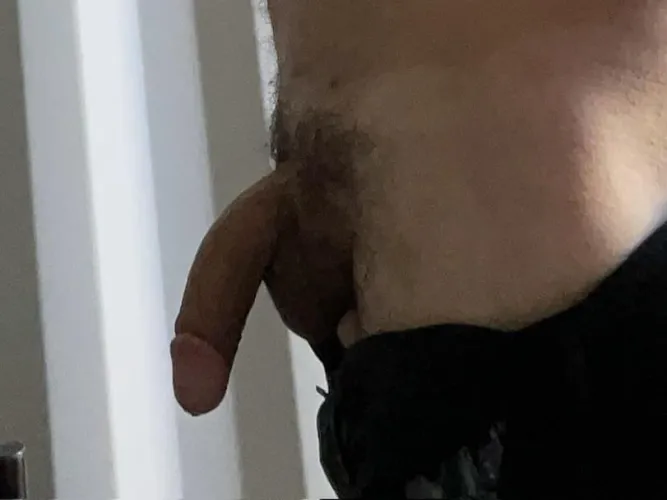 Male wanting to fuck right now any females keen?