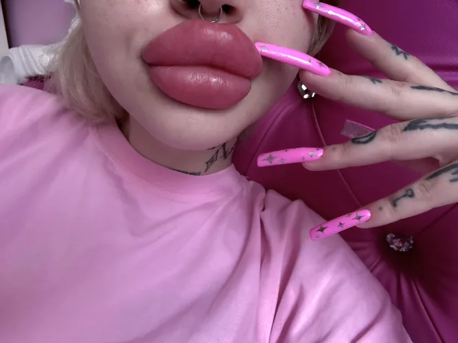 Need them much bigger🤤