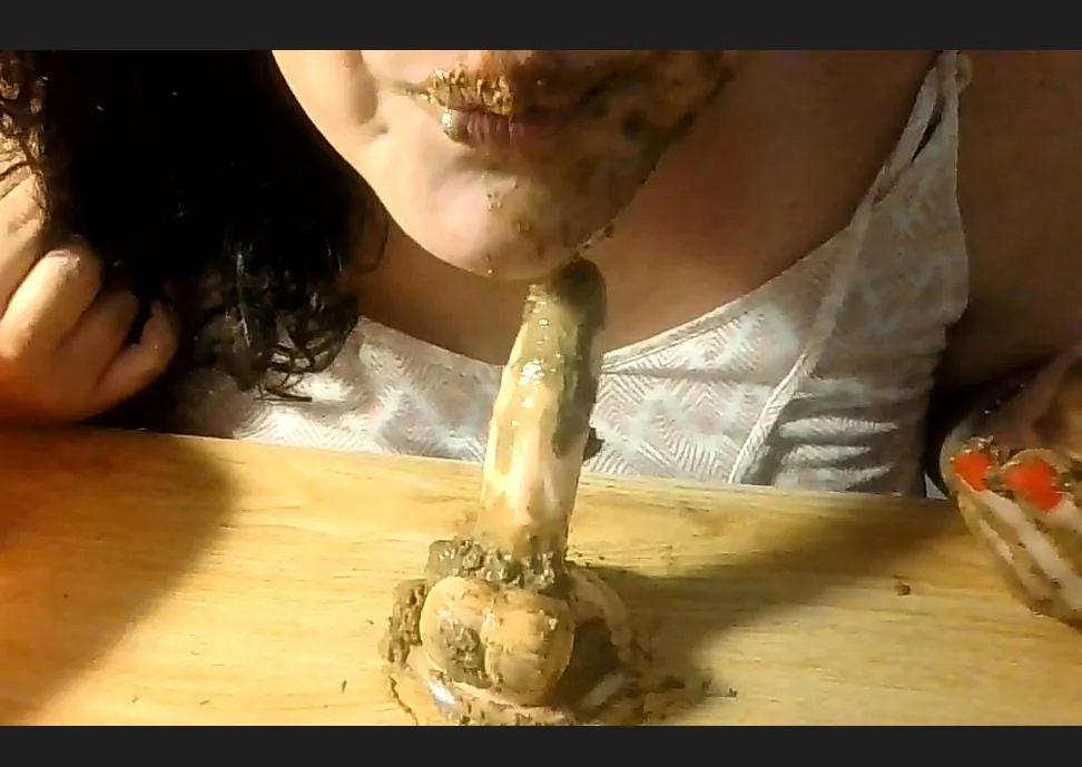 (F) My purpose: sucking the shit out of your dirty cock 🤎☺️