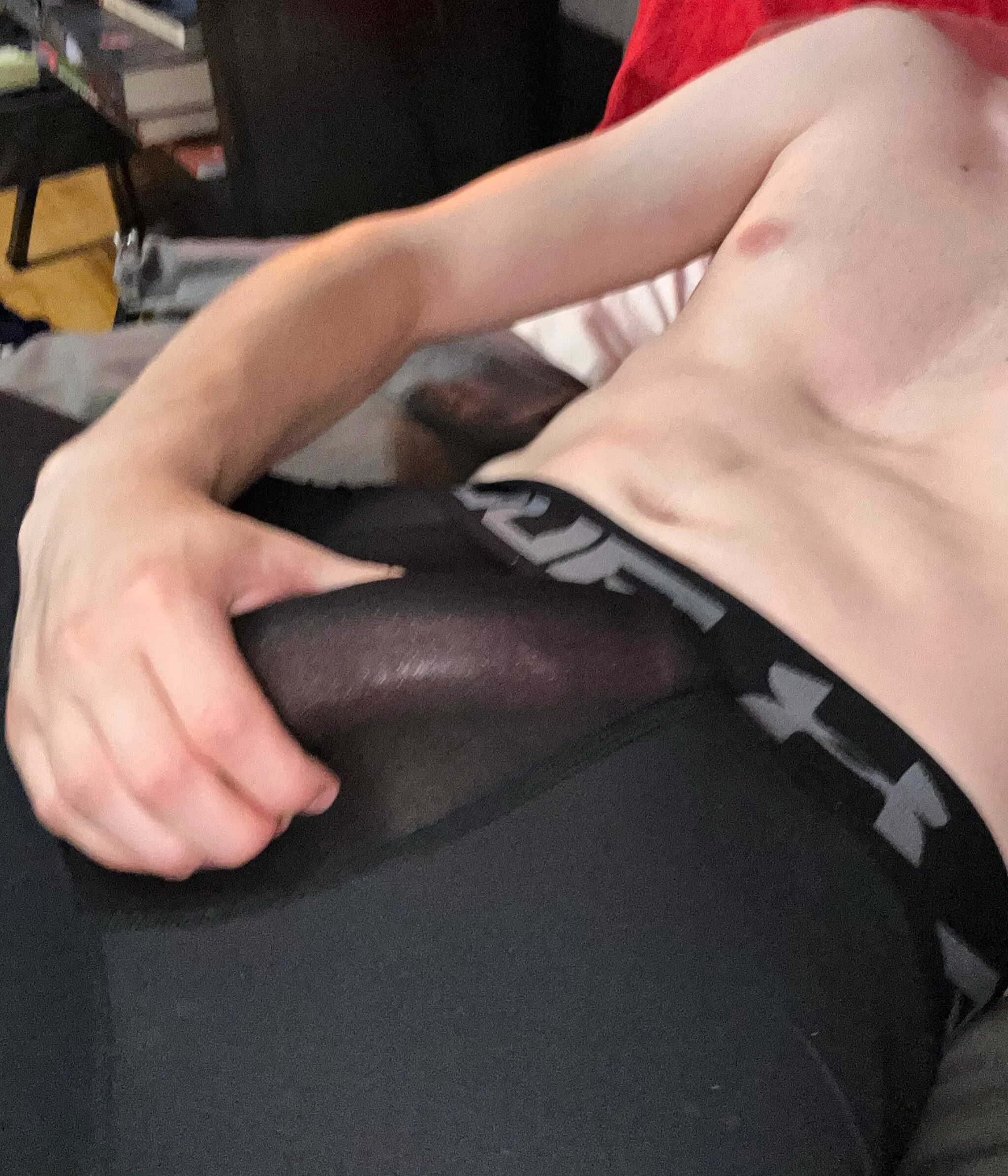 [21] Compression leggings don't leave much to the imagination