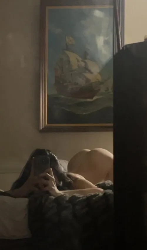 21 need fit hot guys to hmu face+++